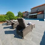 In With Private Pool Villa *