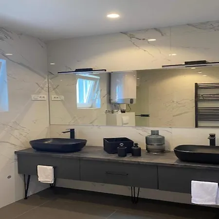 In With Private Pool Ugljane