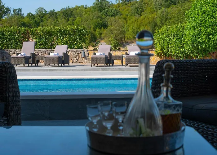 In With Private Pool Ugljane
