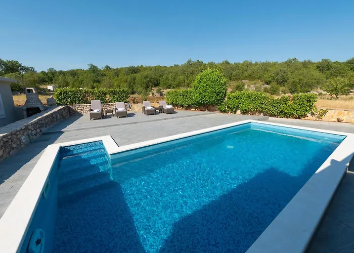 In With Private Pool *