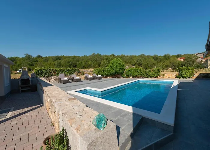 In With Private Pool *