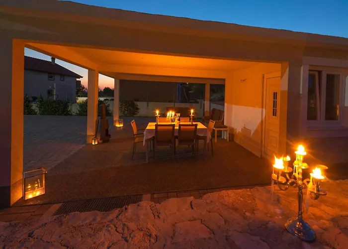 In With Private Pool Villa *